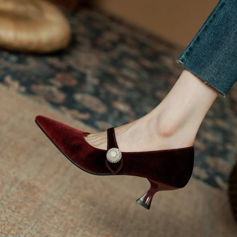 Wine Red Pointed Toe Mary Jane - Boots 评论和价格