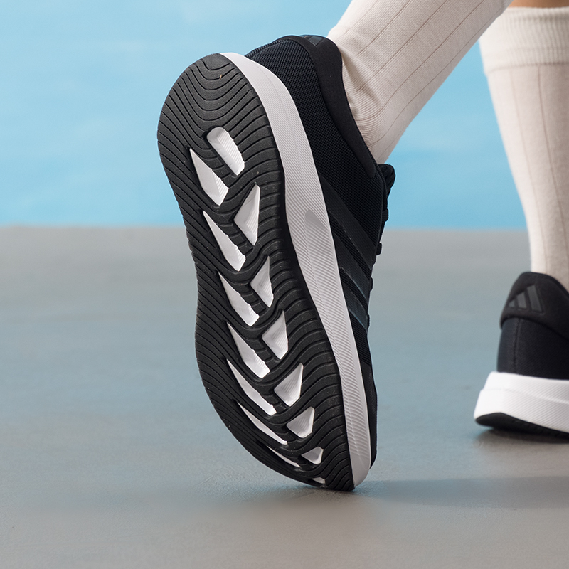 Adidas Women's Shoes Original  - Lightweight Road Running Shoes 评论和价格
